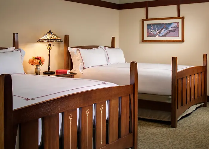Queen Room Mobility accessible